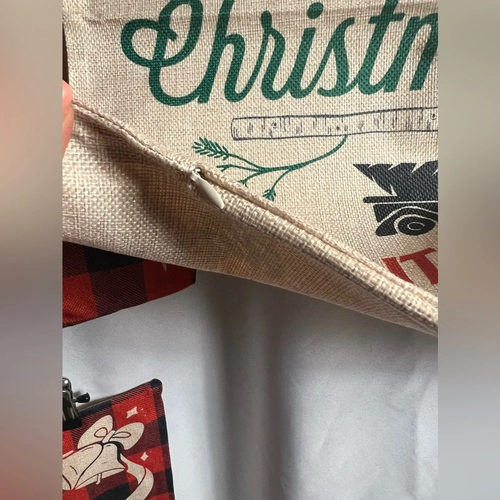 Christmas Canvas Festive Pillow Case Set Of 4 Zipper Bottom Brand New Farm House